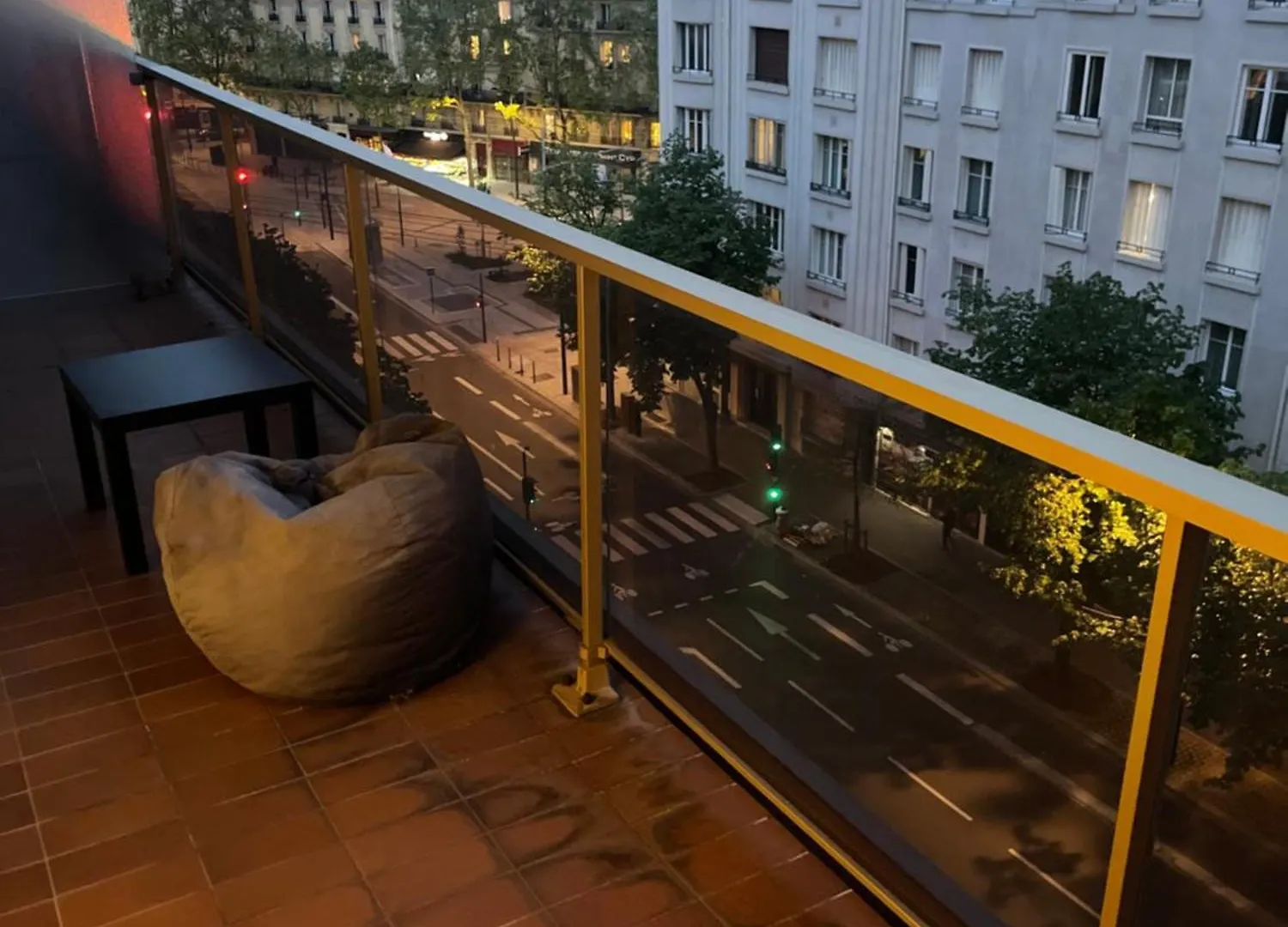 דירות Paris 17 0*,  צרפת